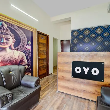 Hotel O Blue Moon-2